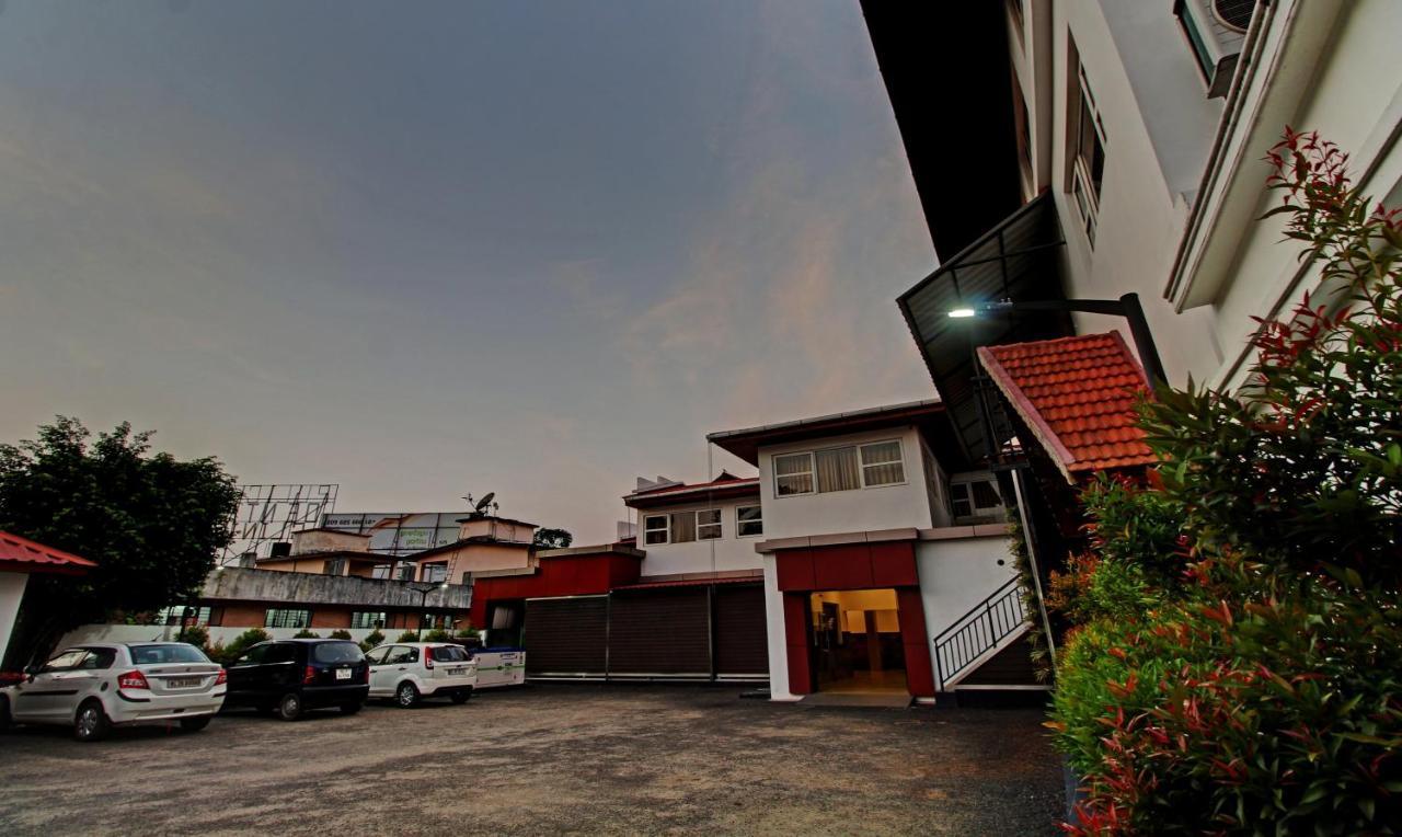 Treebo Prince Kottayam Exterior photo
