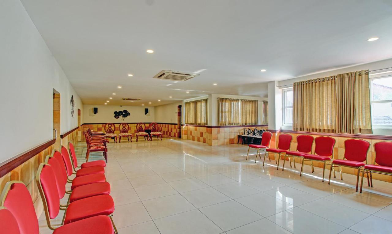 Treebo Prince Kottayam Exterior photo