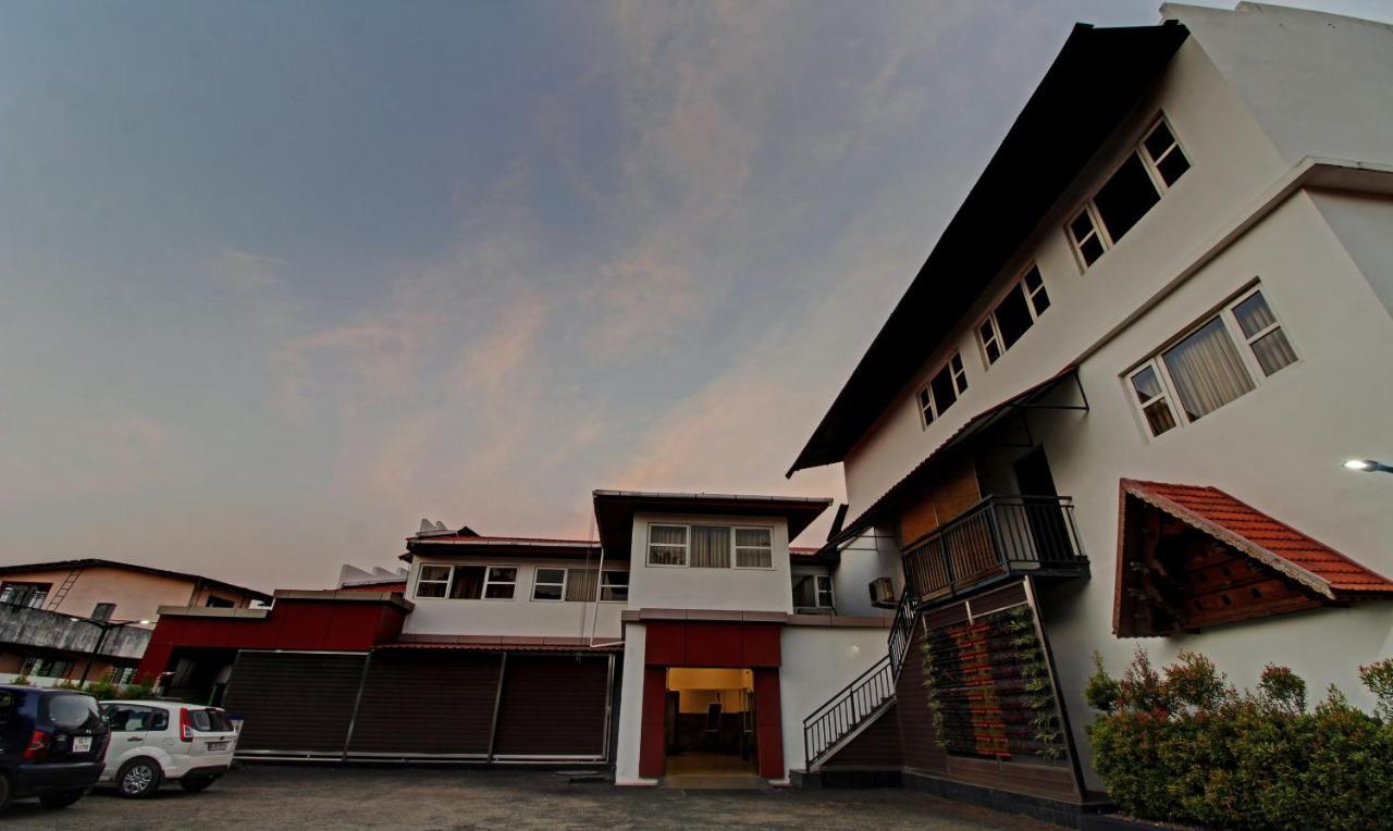 Treebo Prince Kottayam Exterior photo
