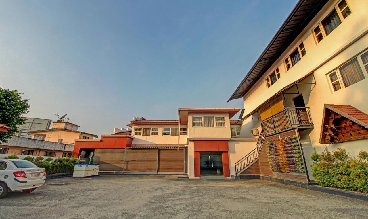 Treebo Prince Kottayam Exterior photo